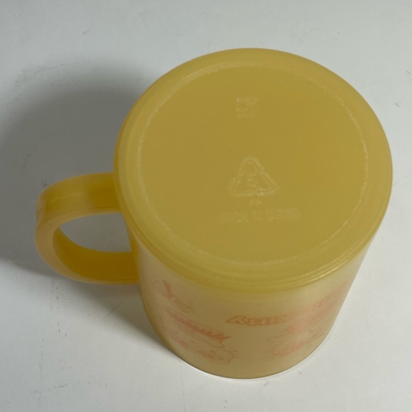Vintage Sanrio Hello Kitty Hawaii Mug - Picture 4 of 7